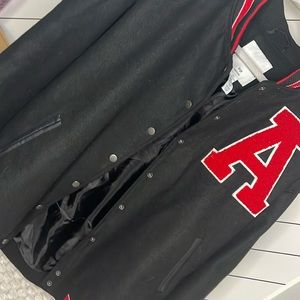 High school looking Jacket! I brand: RSQ l Amazing Quality!